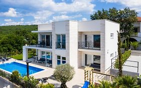 Villa Zarra